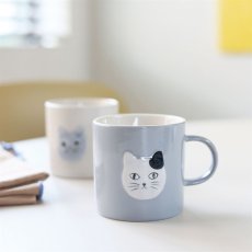 画像9: 【松尾ミユキ】Embossed cat face mug｜ねこ顔マグカップ｜４種類から選べる♪Beige×PK / Light gray×IV / Dark gray×BK / Ivory×GY｜猫ネコねこ (9)
