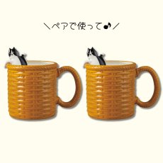 画像2: sun art | マグカップ＆スプーン　×２個　ペアセット | 日本製 | ハチワレ猫ちゃんがバスケットに入った♪ | カゴバスケットマグ (2)