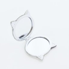 画像6: 【松尾ミユキ / Matsuo Miyuki】 Compact Mirror Dark Gray｜コンパクトミラー　ダークグレー　ハチワレ猫｜ねこネコcat (6)