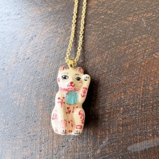画像3: 【ナタリー・レテ / Nathalie Lete】Necklace Lucky cat｜真鍮ネックレス ラッキーキャット ホワイト(白)｜ブラスアクセサリー 猫ねこネコ (3)