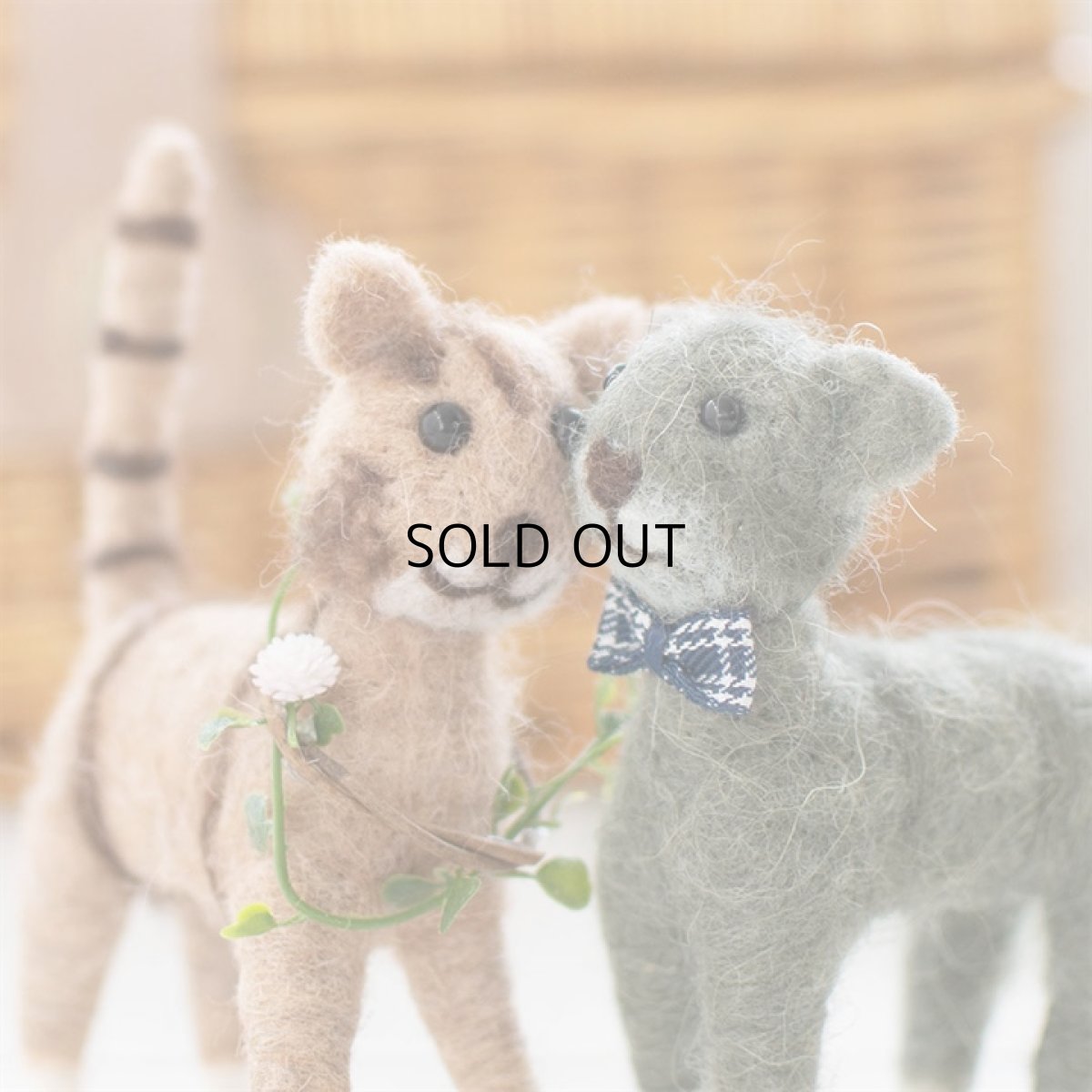 画像8: 【アジアン雑貨・エスニック輸入雑貨】フェルトキャットオブジェ(ベージュ) ｜ 猫ネコcat (8)