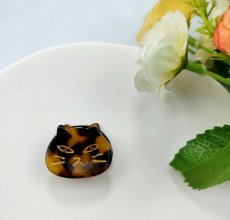 画像1: 国内発送｜ヘアアクセサリー　ふて猫ヘアクリップ｜ブラウンマーブル×ゴールド｜バンスクリップミニ｜ブラウンデミ柄　茶色ぶち猫べっこう｜髪留め　オシャレ可愛い　ファッション (1)