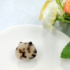 画像1: 国内発送｜ヘアアクセサリー　ふて猫ヘアクリップ｜ベージュマーブル×ゴールド｜バンスクリップミニ｜ベージュデミ柄　ぶち猫ベージュべっこう柄｜髪留め　オシャレ可愛い　ファッション (1)