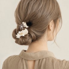 画像3: 猫と花ヘアクリップ｜2種類から選べる  ブラック / オフホワイト｜ねことお花とパール　ヘアアクセサリー｜ネコキャットcat (3)
