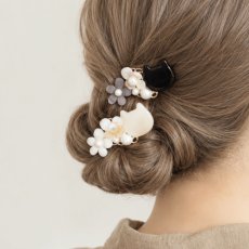 画像6: 猫と花ヘアクリップ｜2種類から選べる  ブラック / オフホワイト｜ねことお花とパール　ヘアアクセサリー｜ネコキャットcat (6)