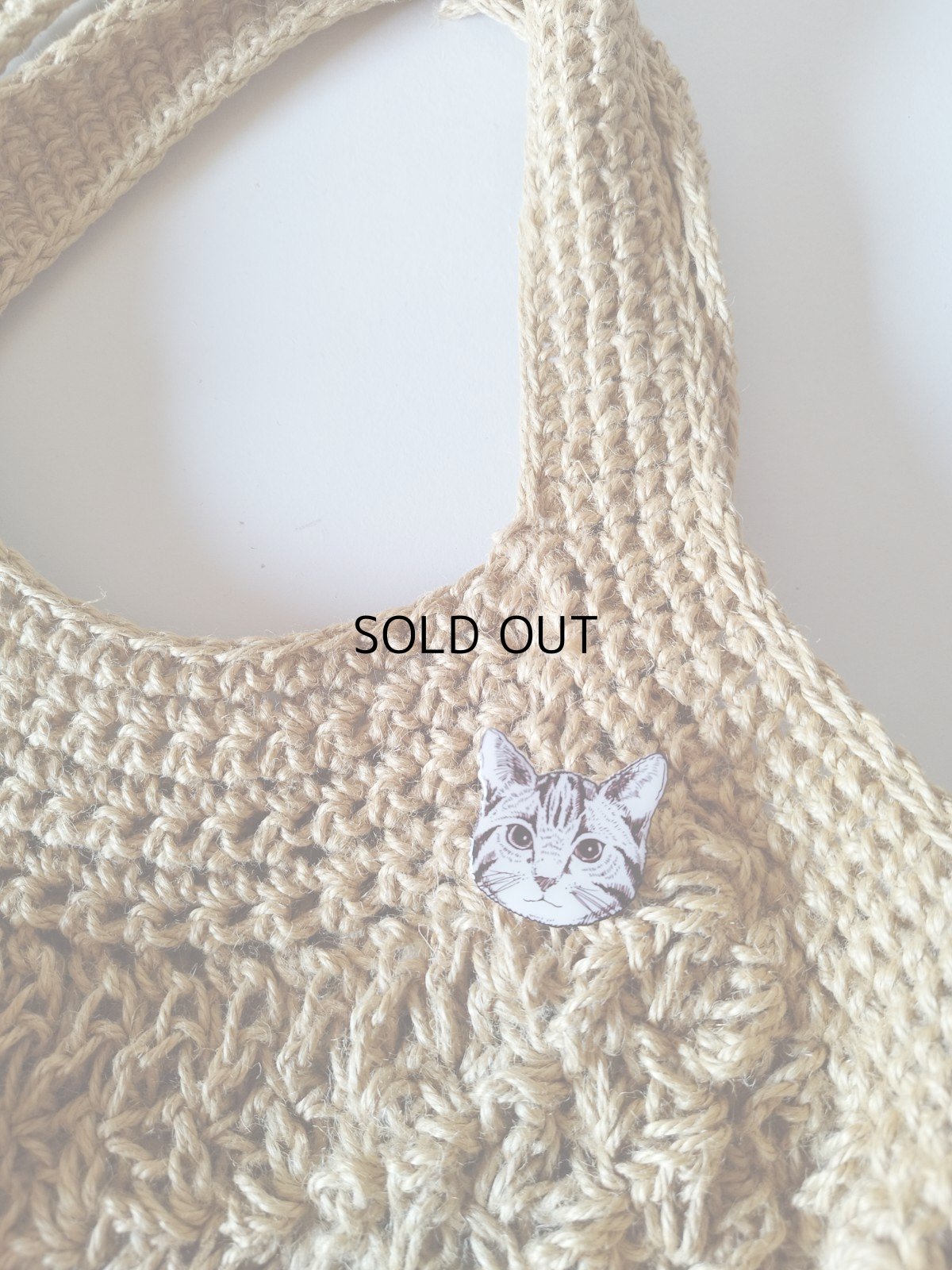 画像2: 【コジマユイ】ねこの顔ピンバッジ(小)|猫顔型ピンバッジ ネコバッジ 猫バッヂ 猫オシャレ雑貨 猫女子 猫柄 猫模様 猫グッズ 猫雑貨 ネコ | 猫 | cat | (2)