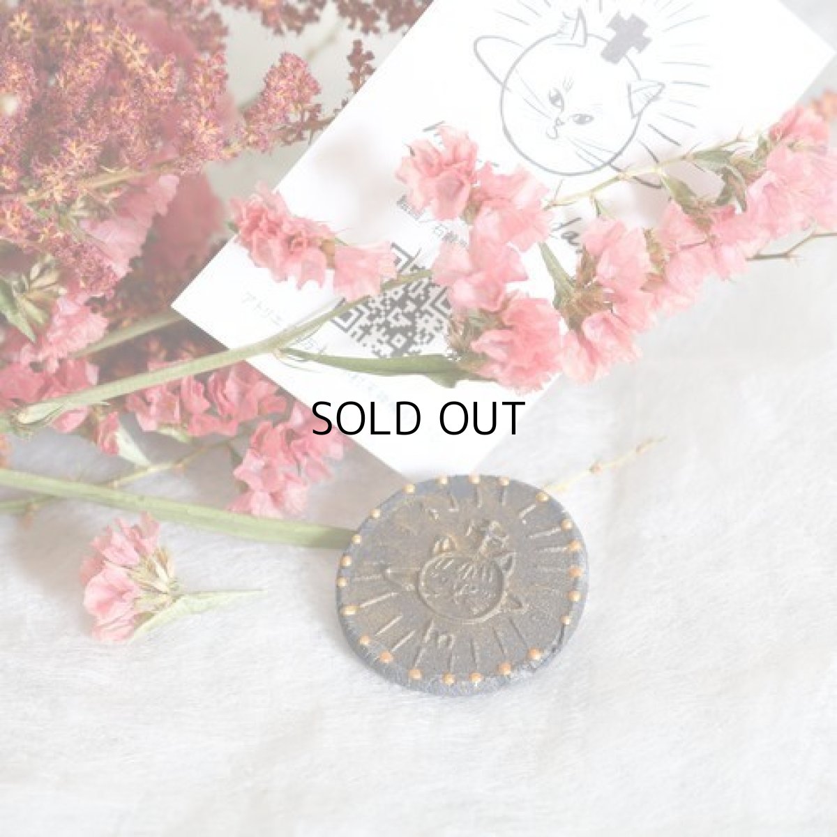 画像4: 【マリのアトリエ】惑星猫バッジ　ねこの惑星スタンプブローチ　猫バッヂ　猫オシャレ雑貨　猫女子　猫柄　猫模様　猫グッズ　猫雑貨　ネコ | 猫 | cat　｜ (4)