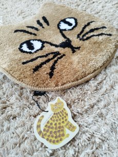 画像4: 【松尾ミユキ】ネコ顔チェアパッド｜Cat Mat Matsuo Miyuki｜キャットフェイスマット｜brown｜ブラウン｜茶猫｜猫ネコcat｜猫グッズ　猫マット　ミニマット　ラグ (4)