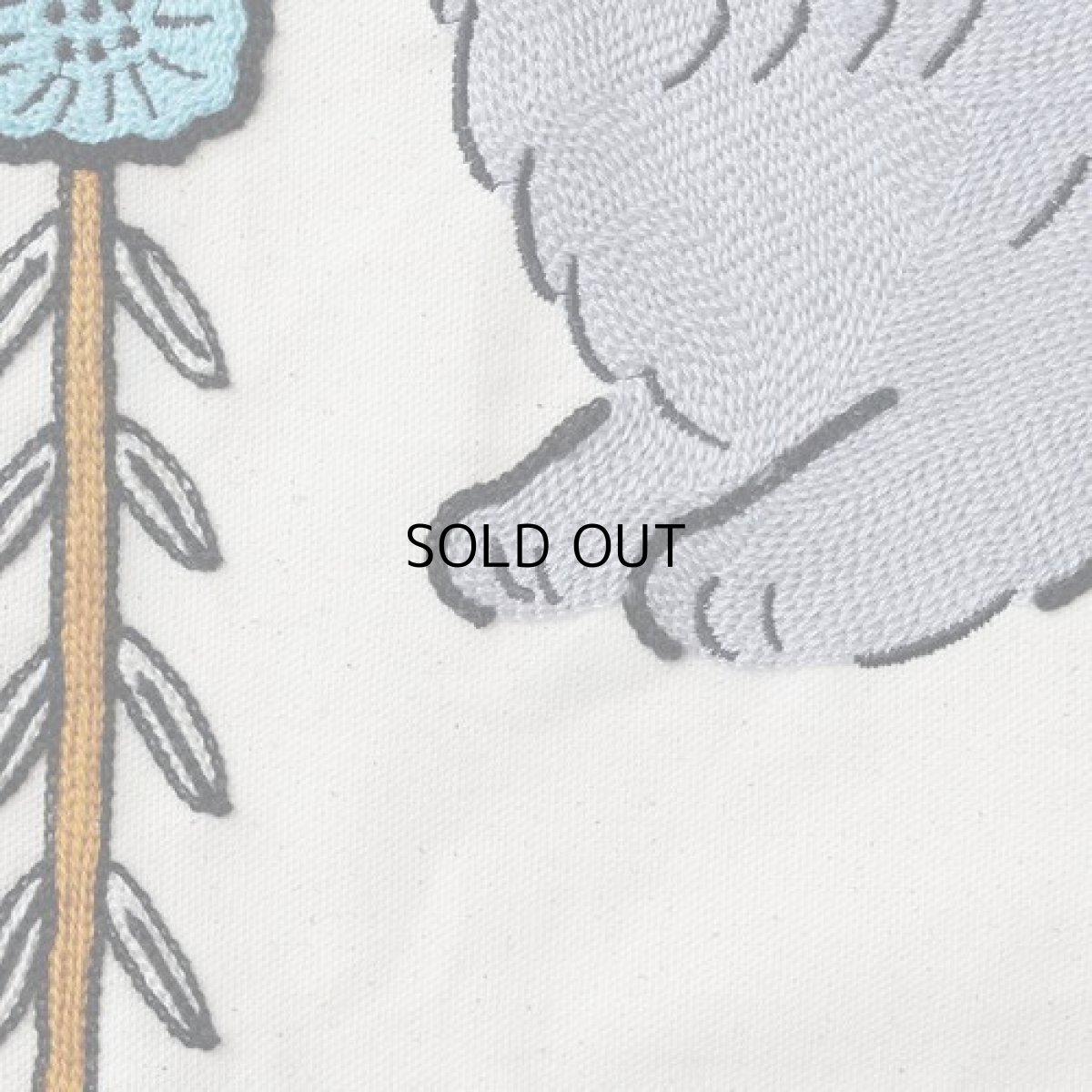 画像3: 【松尾ミユキ】Embroidery Cushion cover｜可愛い猫たちが刺繍されたクッションカバー｜イエロー（黄色）×白い子猫コネコ (3)