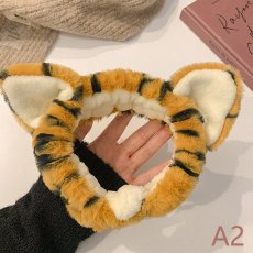 画像2: 国内発送｜バスタイムヘアアクセ　猫耳ヘアバンド　トラにゃんタイプ｜猫耳ヘッドバンド｜猫耳ターバン｜なりきりコスプレ｜バス・洗面タイム｜オシャレ可愛い　ファッション (2)