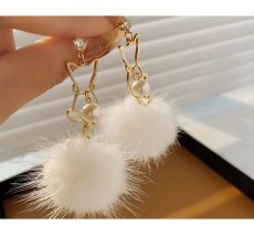 画像4: 国内発送｜アクセサリー　猫×パール×ファーピアス｜ゴールド×ホワイトパール×ホワイトファー｜にゃんこ猫ネコねこcat　オシャレ可愛い　ファッション (4)