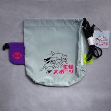 画像4: 星羊社｜宅猫スポーツ 迅速サコッシュ｜淡いブルーグレー 巾着型ショルダーバッグ｜ねこ猫ネコキャットcat (4)