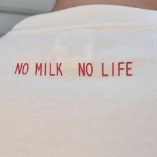 画像4: 【星羊社】猫印ミルク パックTシャツ（Ｍ）クリーム｜牛乳パック (4)