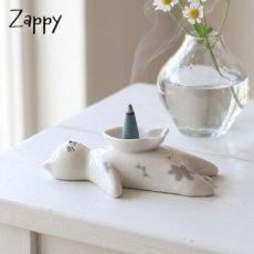 画像1: 【Zappy / ザッピー】ねこのインセンストレイ お香立て アロマ｜アクセサリートレーやインテリアに♪ 飾り 置き物｜猫ネコねこcatキャット (1)