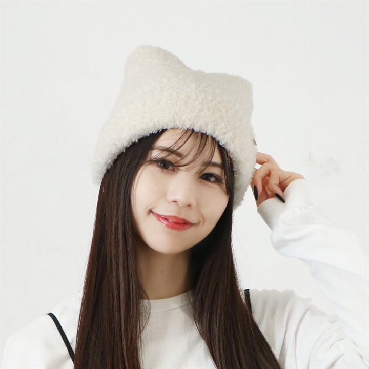 polka polkaポルカポルカ猫耳ニット帽でにゃんにゃんにゃん♪